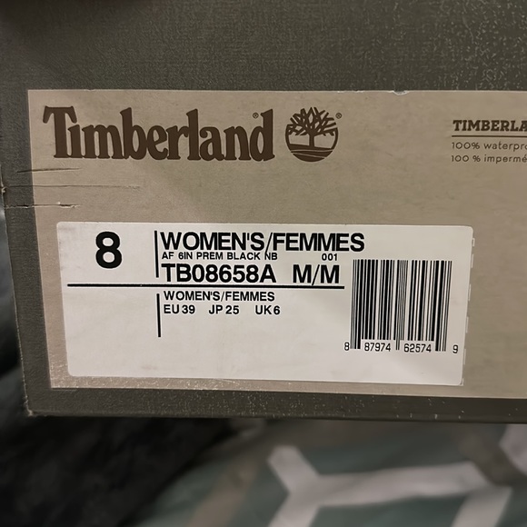 Black Premium NB 6 inch Timberland size 8 in women’s - Picture 2 of 2